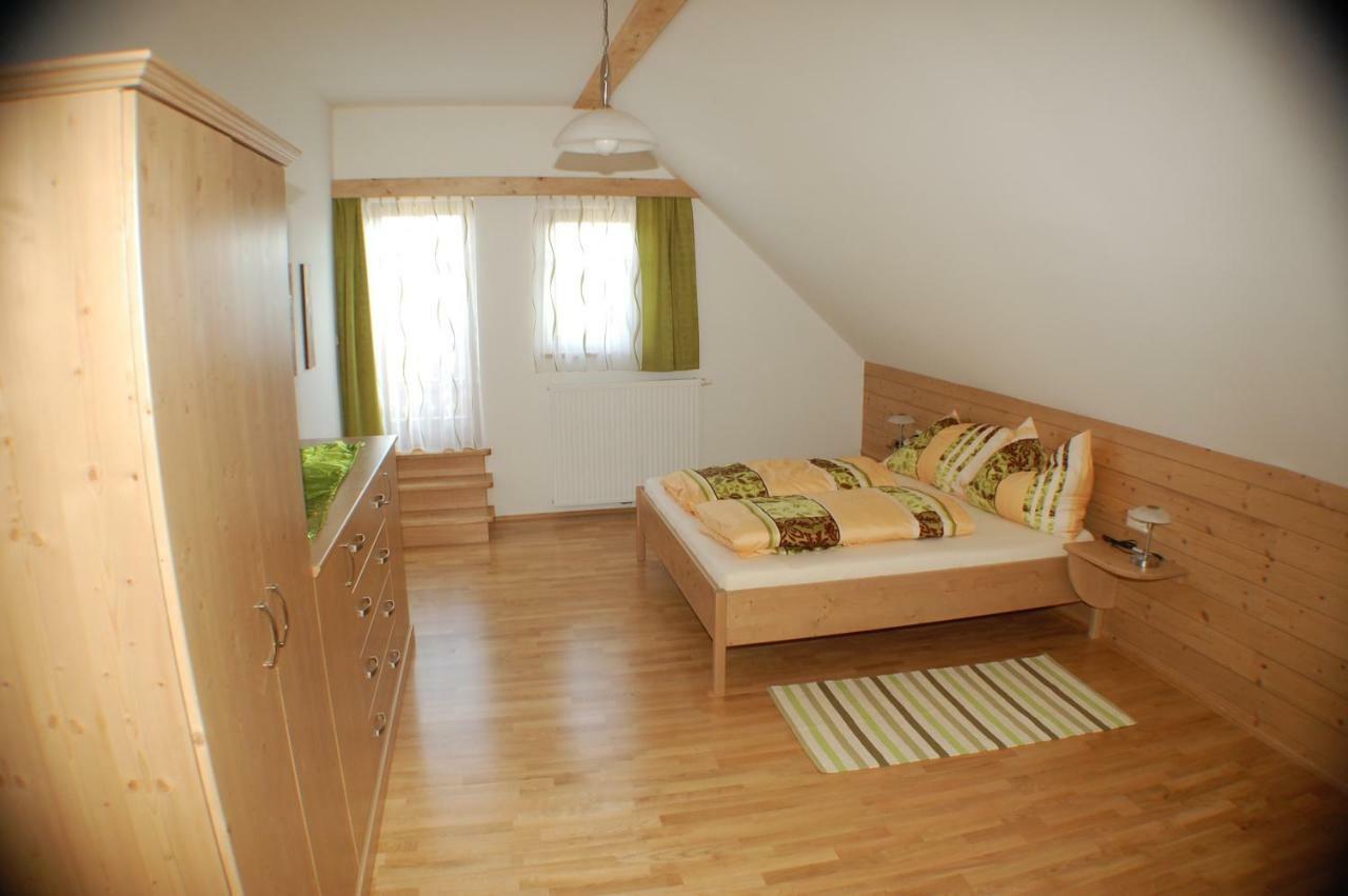 Appartement Urlaub Am Zechnerhof à Strassburg Extérieur photo